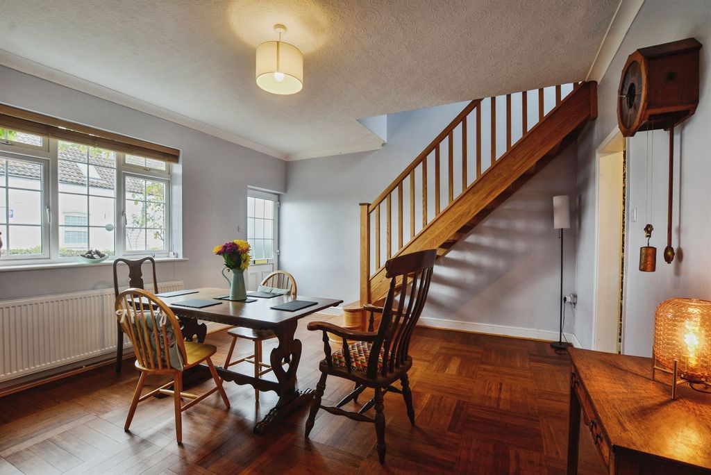 Property photo 3 of 26