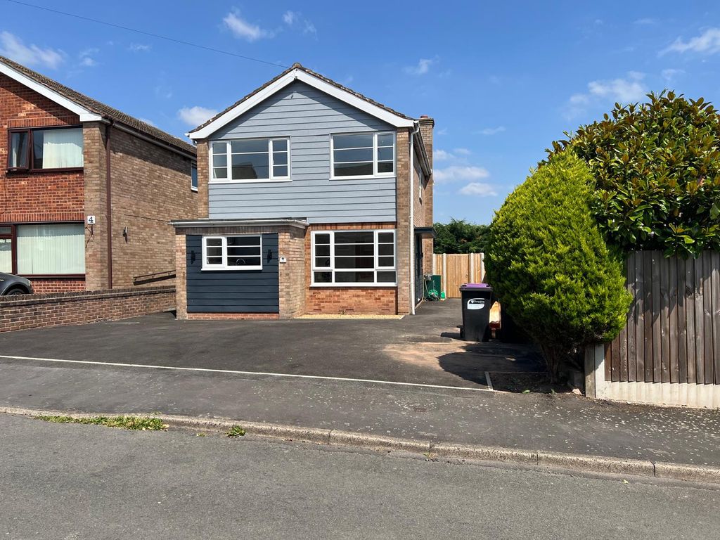 Property photo 1 of 28 3 Bedroom Detached For Sale