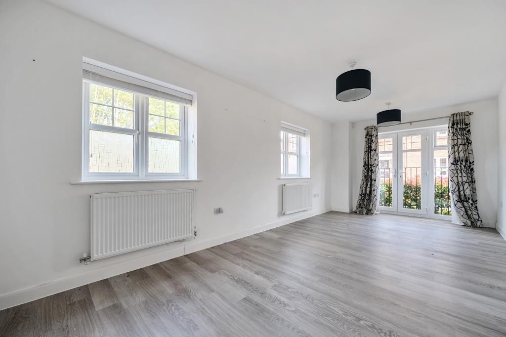 Additional image 12 of 2 bed flat for saleArborfield Green, Reading, Berkshire RG2