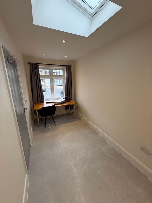 Property photo 3 of 18 Gf Side Reception Room