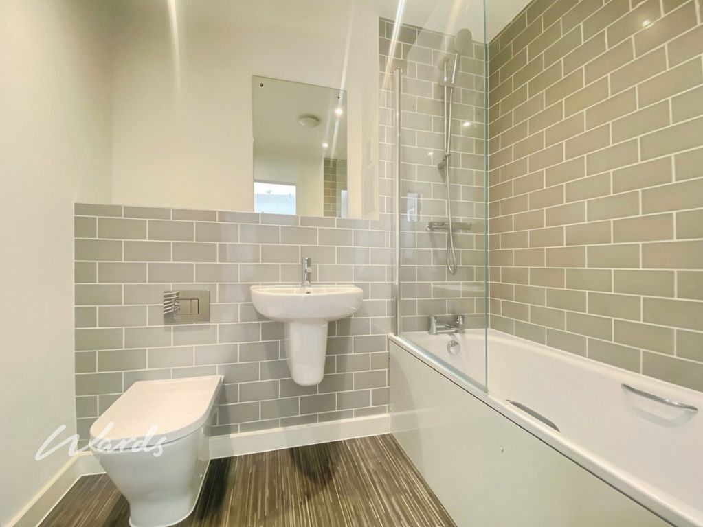 Property photo 2 of 12 Bathroom