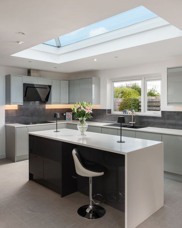 Property photo 3 of 23 Kitchen_Mill View, 19 Higher Warborough Road, Galmpton