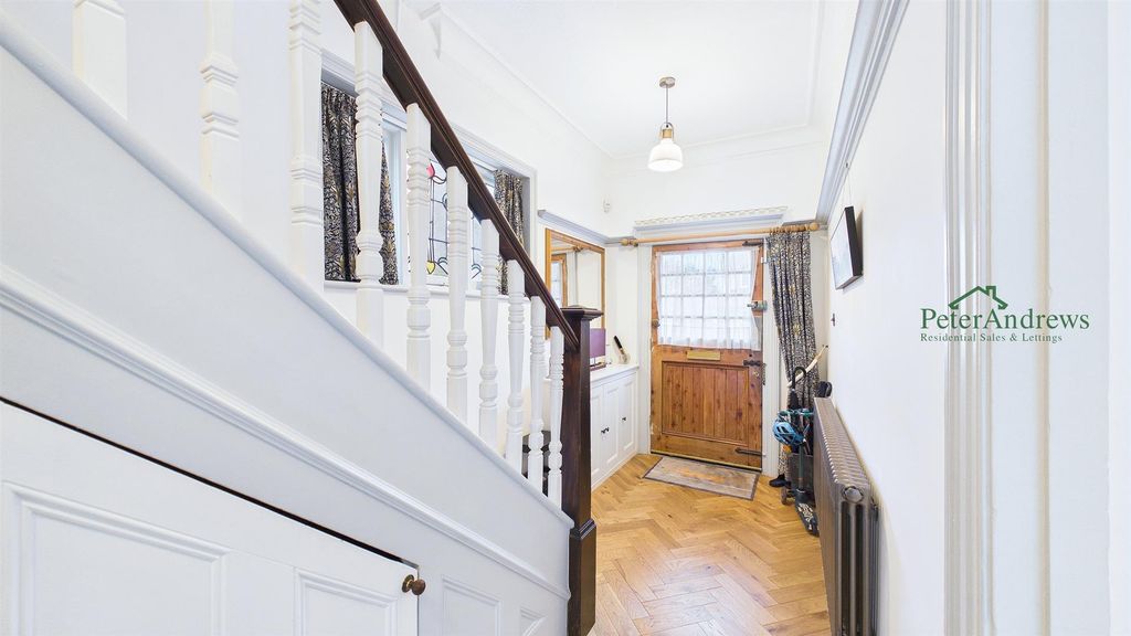 Property photo 2 of 33 Cam02085G0-Pr0248-Still001.Jpg