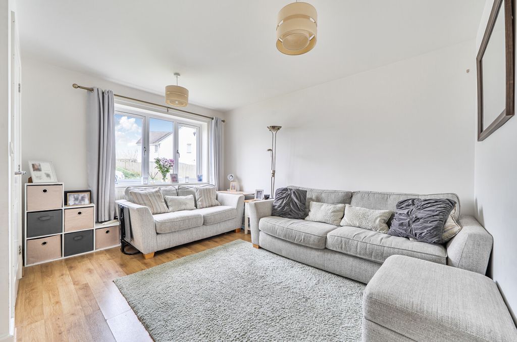 Property photo 3 of 17 1415574-9-699F045...