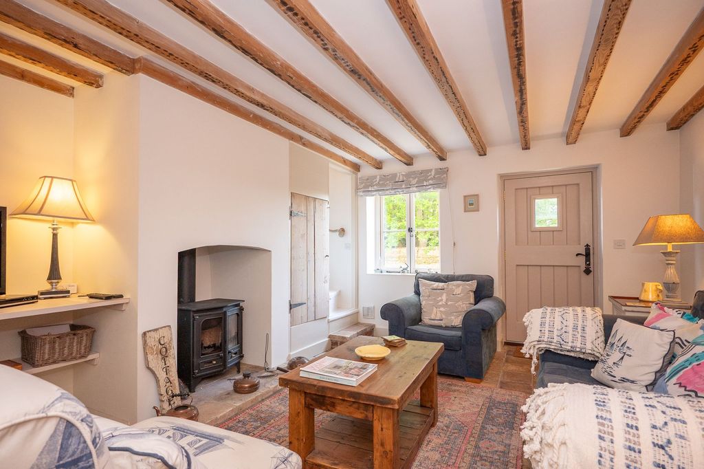 Property photo 2 of 13