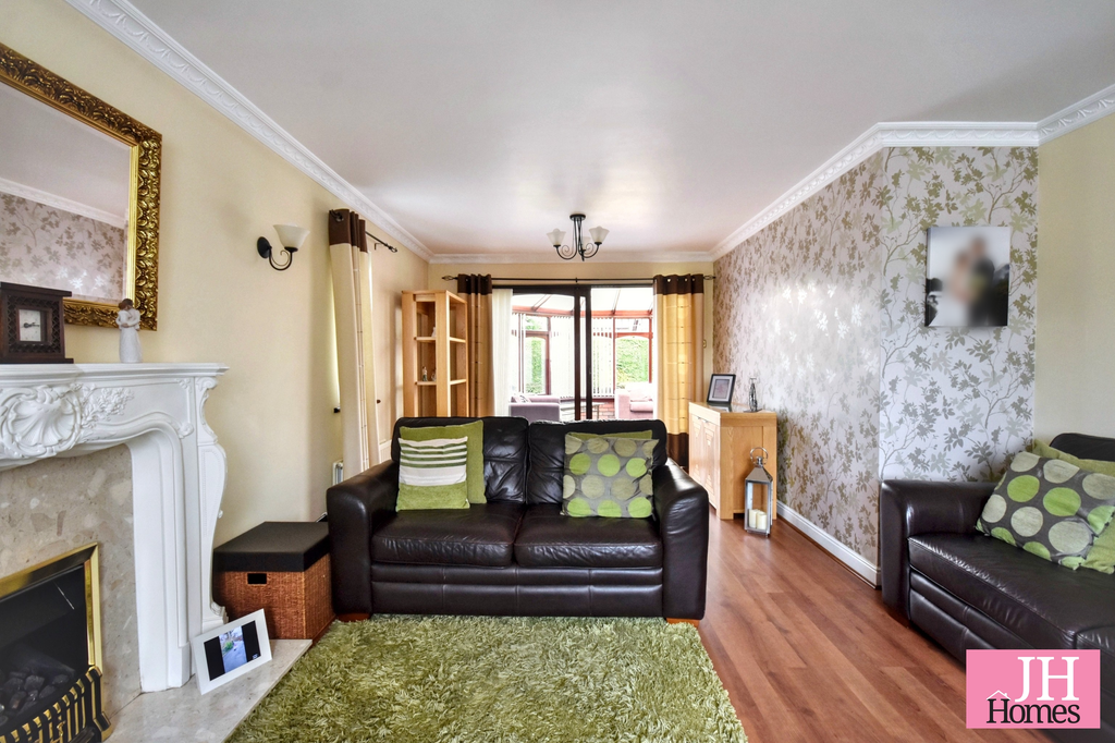 Property photo 3 of 27