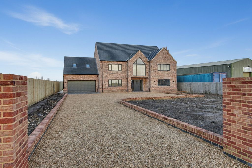 Property photo 1 of 49