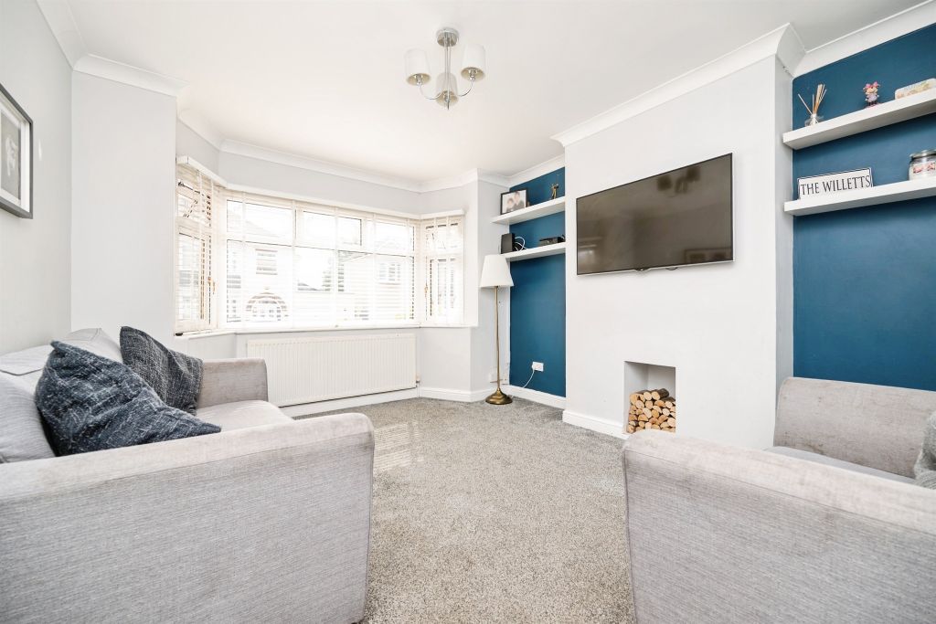 Property photo 2 of 14