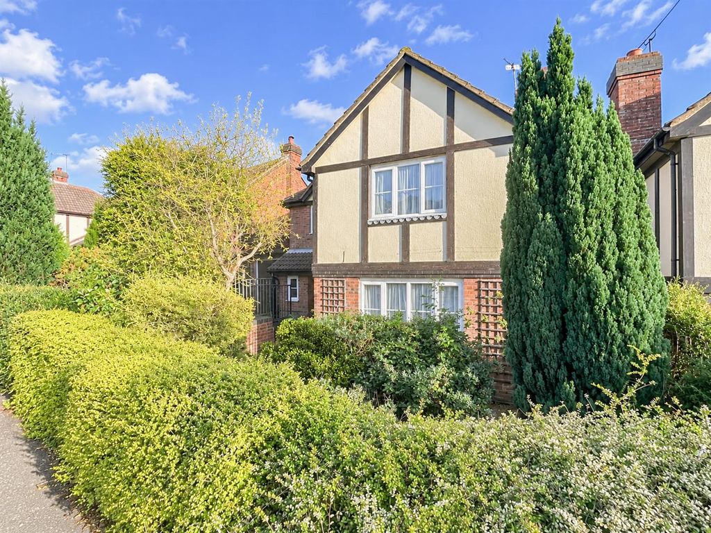 Property photo 1 of 16