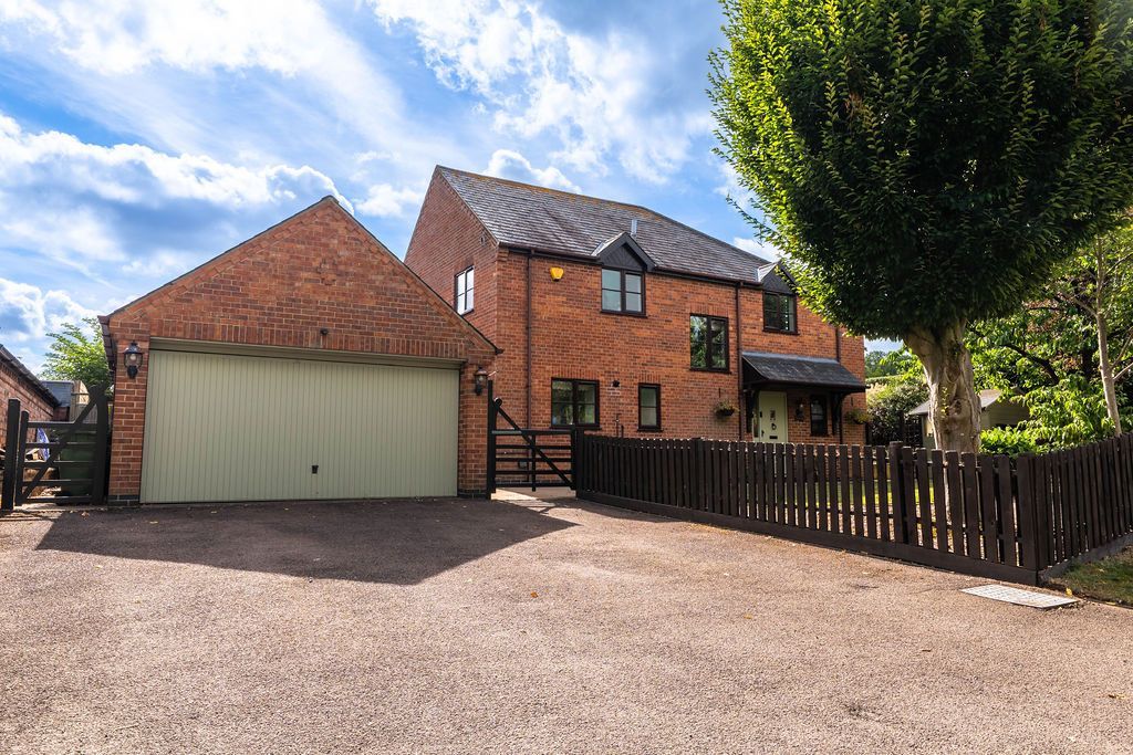 Property photo 1 of 48