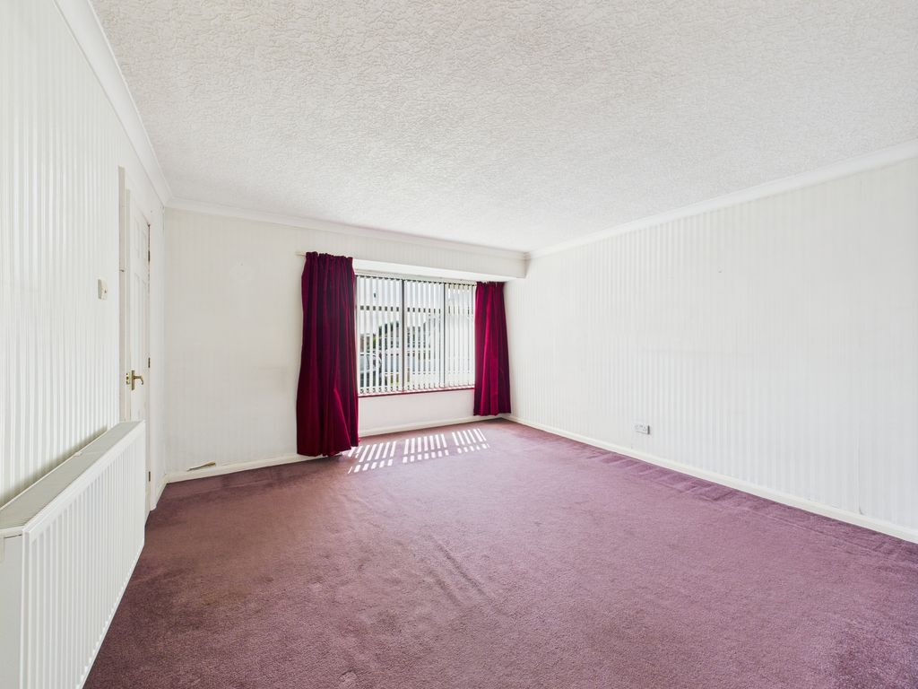Property photo 2 of 34