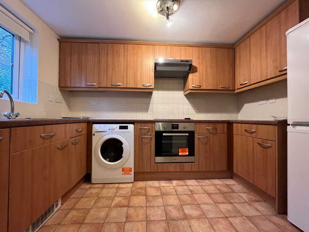 Property photo 2 of 14 Picture No. 19