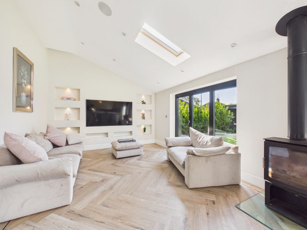 Property photo 3 of 27 5389463