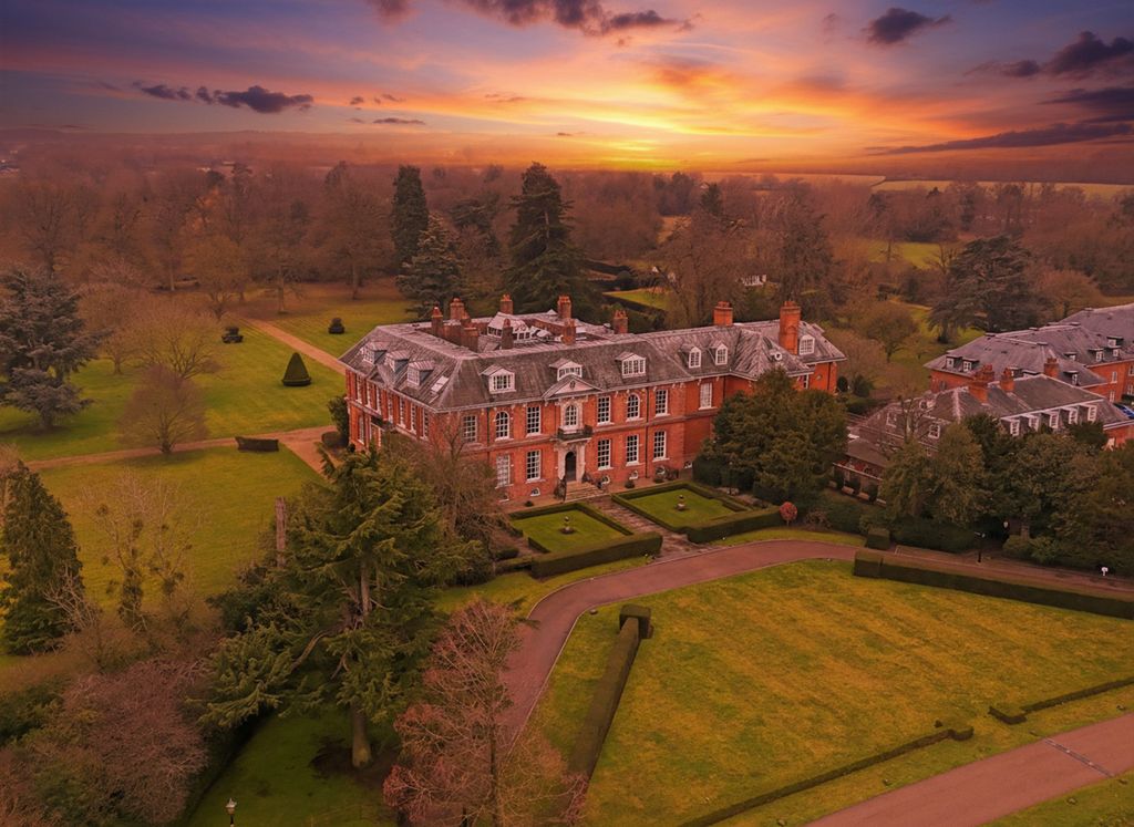 Property photo 1 of 18