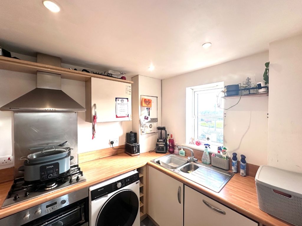 Property photo 2 of 7 Img_2957 (1)