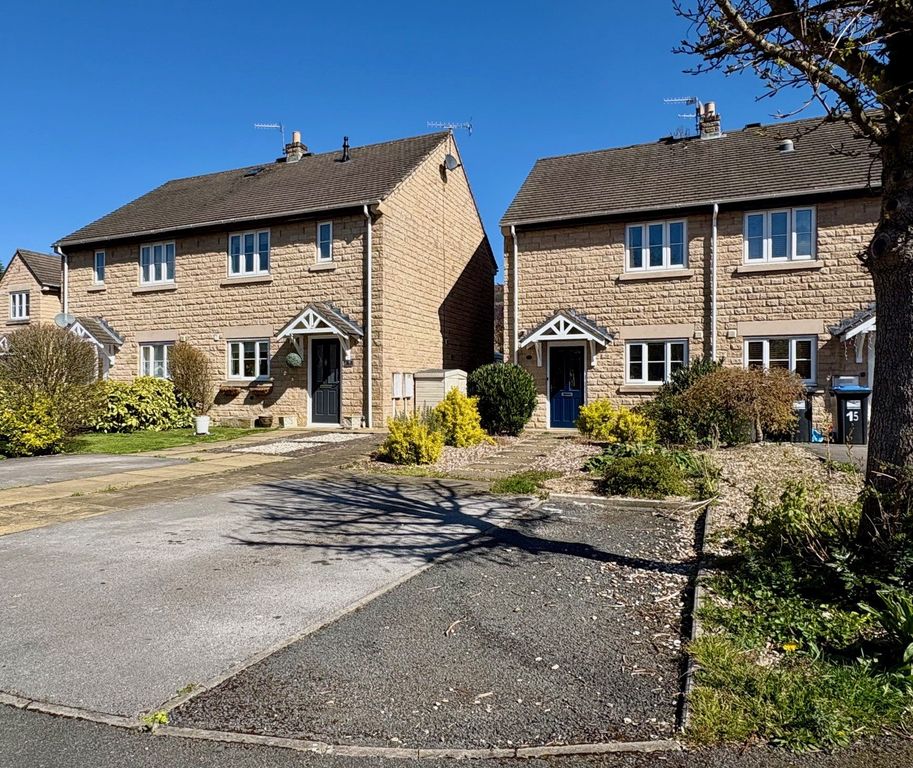Property photo 1 of 11 Front