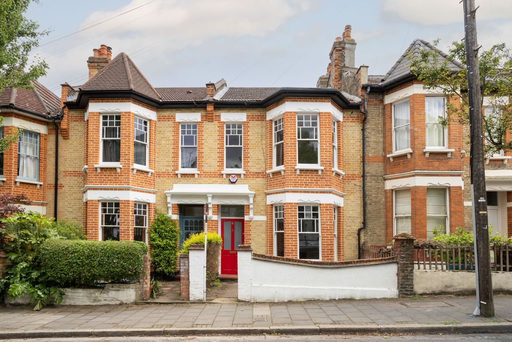 Property photo 1 of 43