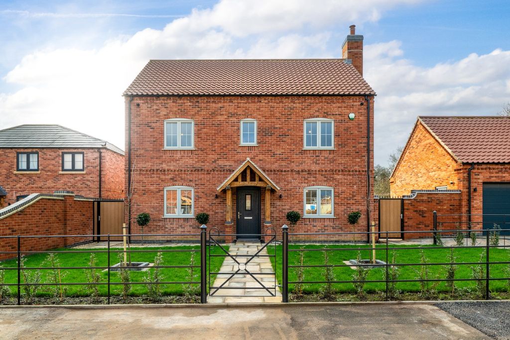 Property photo 1 of 57 4959861