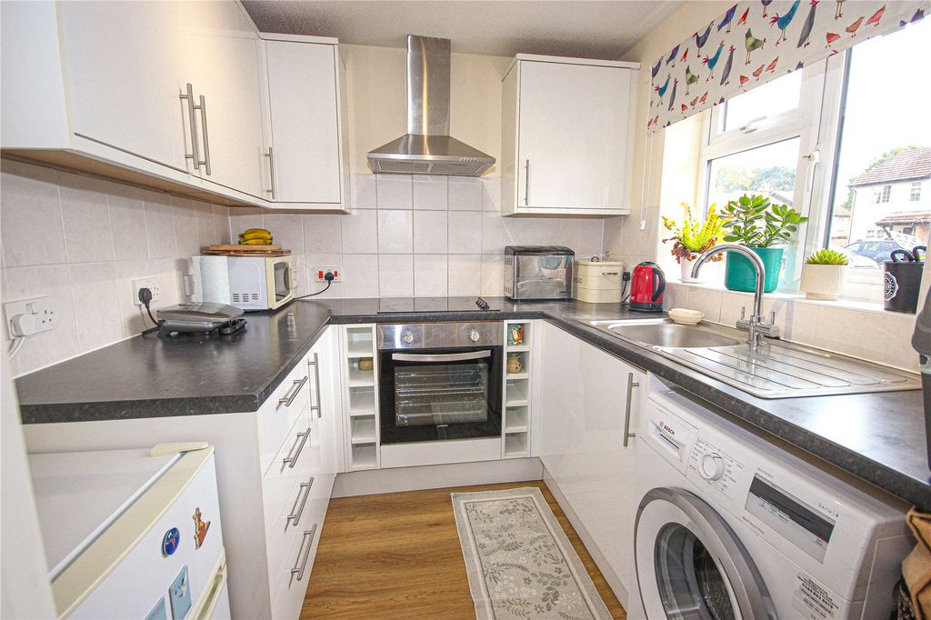 Property photo 2 of 8 Picture No. 03