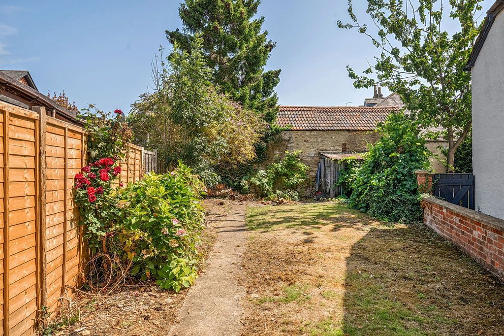 Property photo 2 of 16