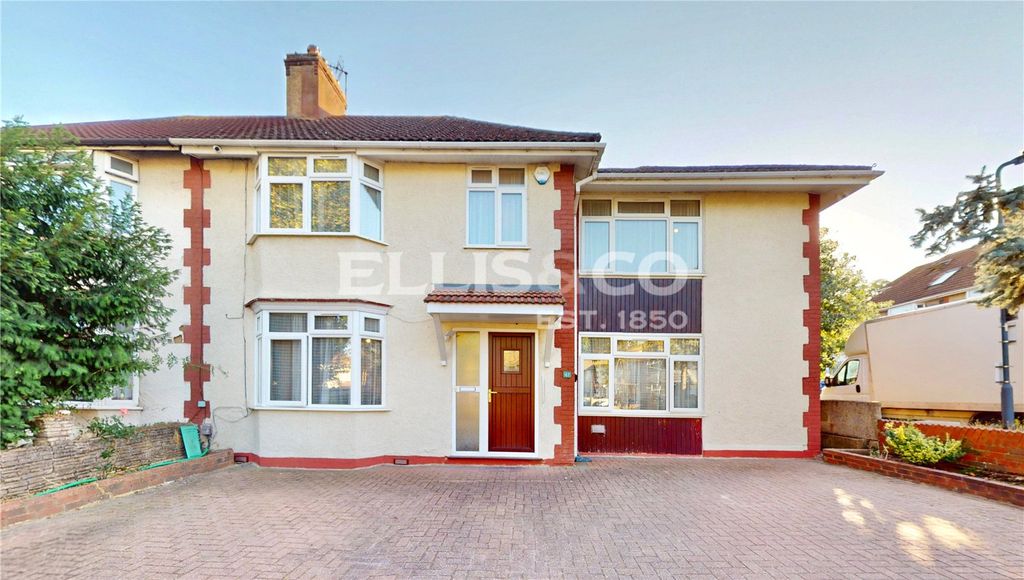 Property photo 1 of 24 Picture No. 08
