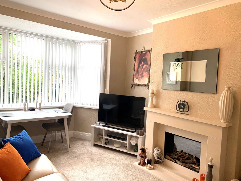 Property photo 3 of 12 Hl5