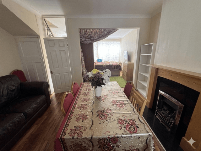 Property photo 2 of 10 Gallery