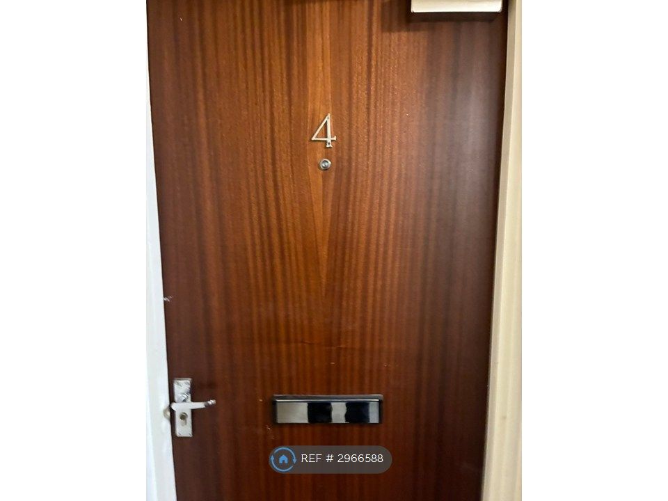 Property photo 3 of 31