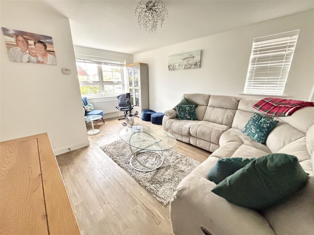 Property photo 3 of 16 Img_4027.Jpeg