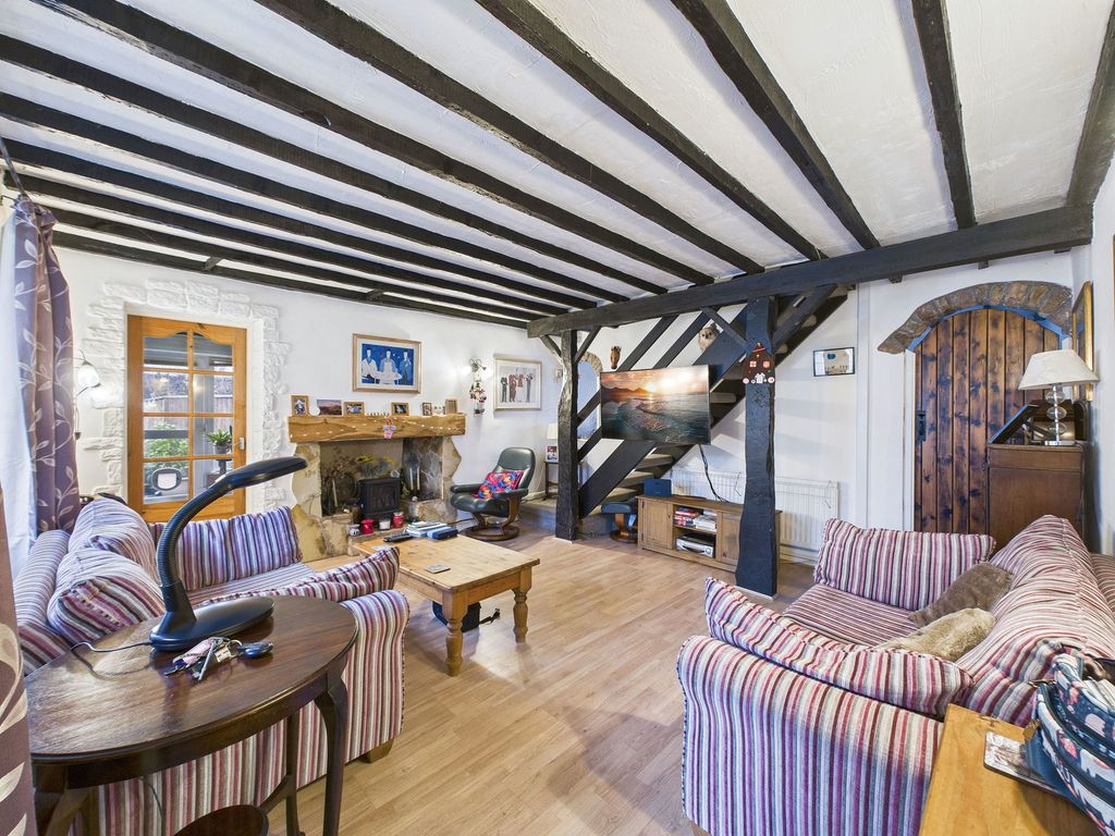 Property photo 2 of 19