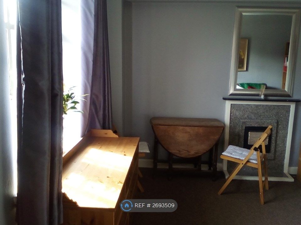 Property photo 3 of 4