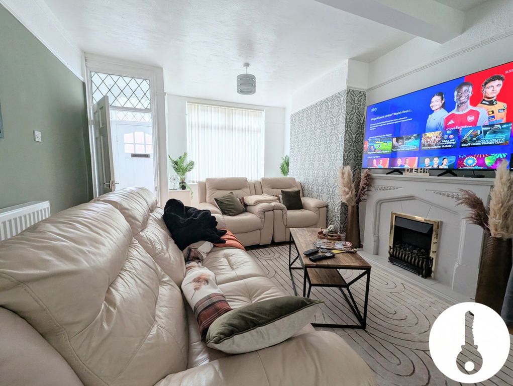 Property photo 2 of 12