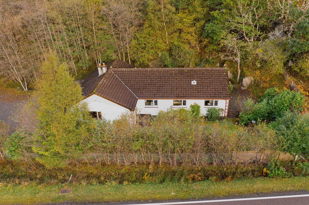 Property photo 3 of 37