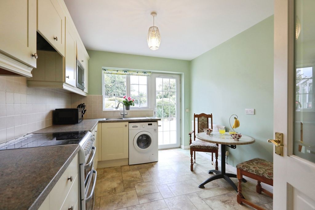 Property photo 3 of 25 Pbox-Img.Jpg
