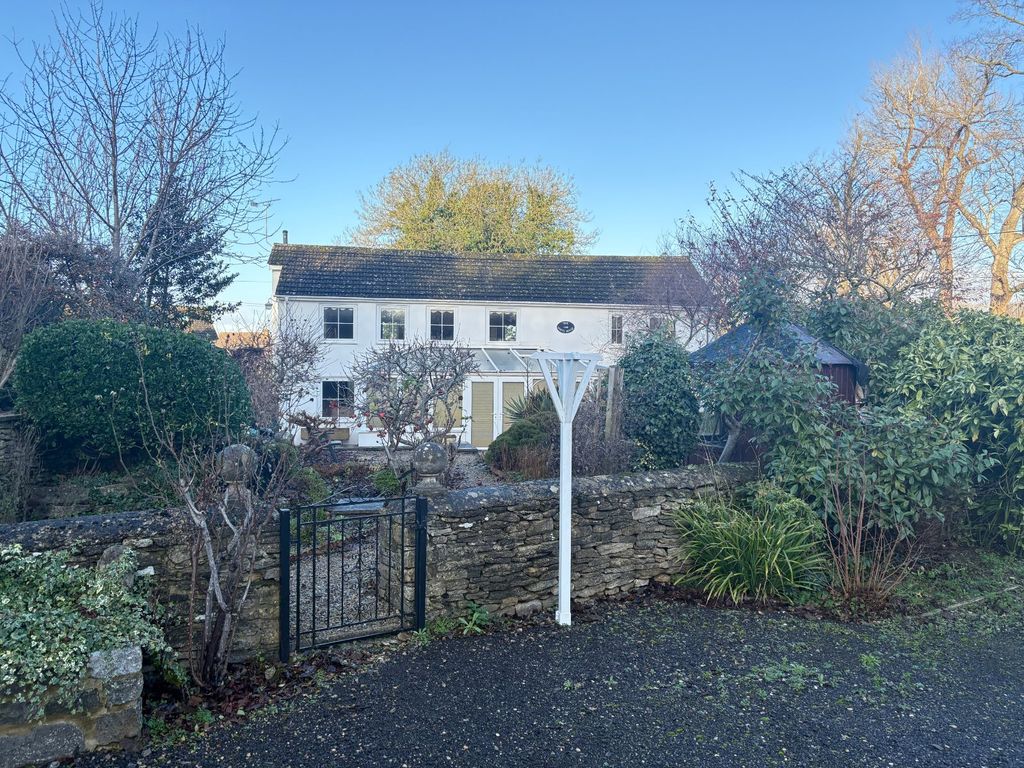 Property photo 1 of 16 Picture No. 21