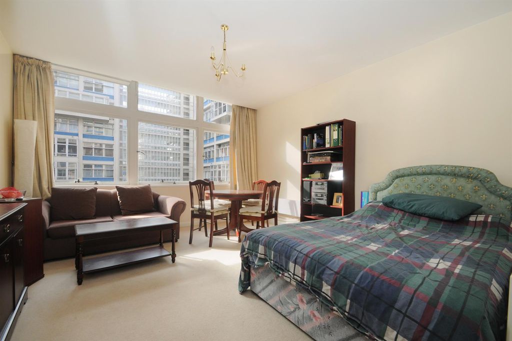 Property photo 1 of 9 Metro Central Heights