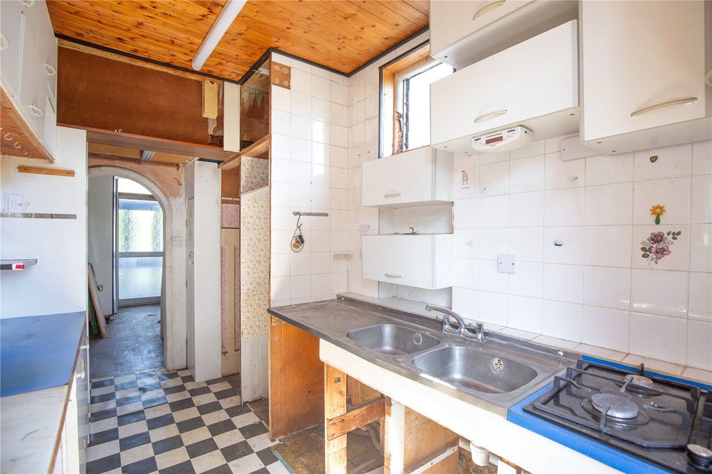 Property photo 3 of 19 Picture No. 09