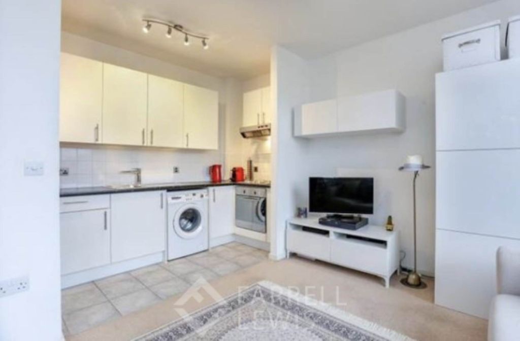 Property photo 3 of 8