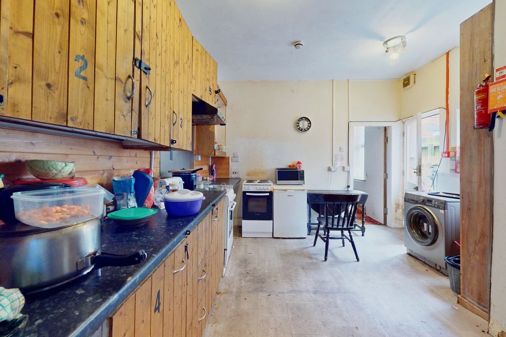 Additional image 5 of 7 bed semi-detached house for saleWaterloo Road, Mablethorpe LN12