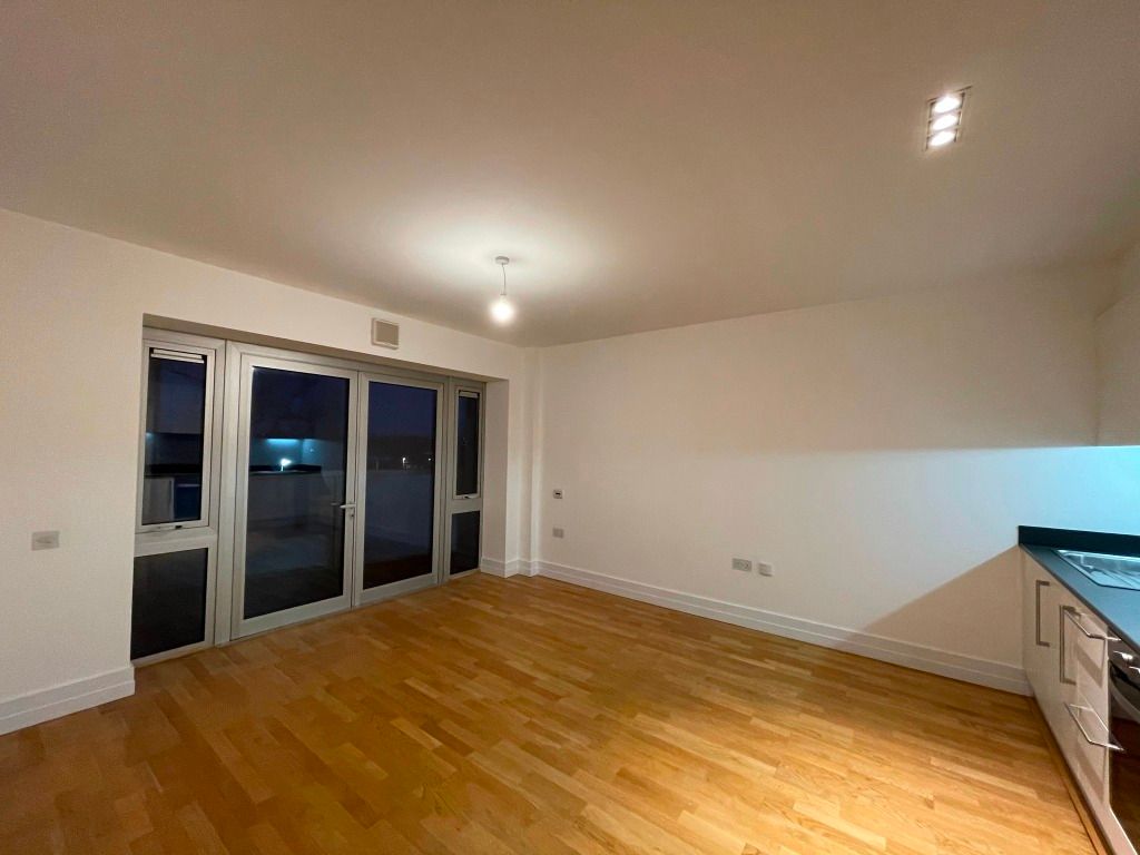 Property photo 3 of 8