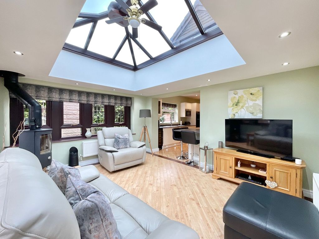 Property photo 3 of 37