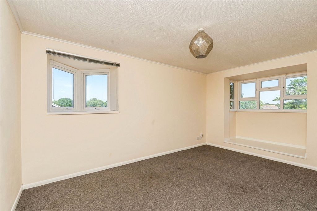 Property photo 2 of 14 Picture No. 28