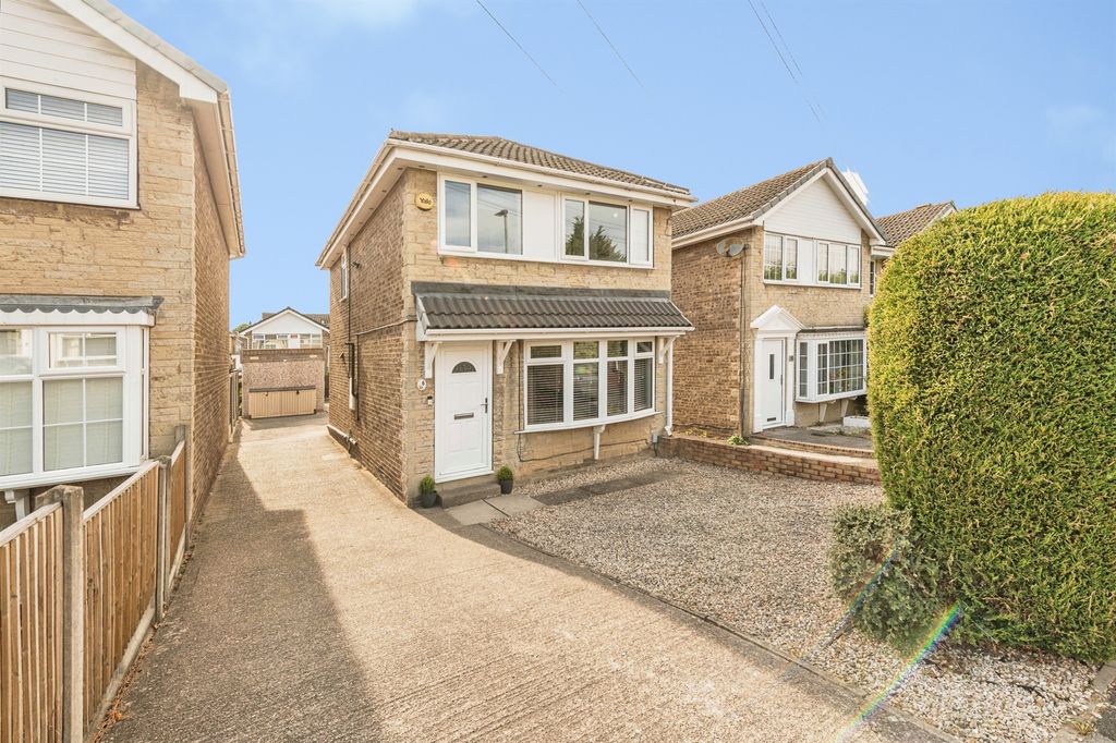 Property photo 1 of 16