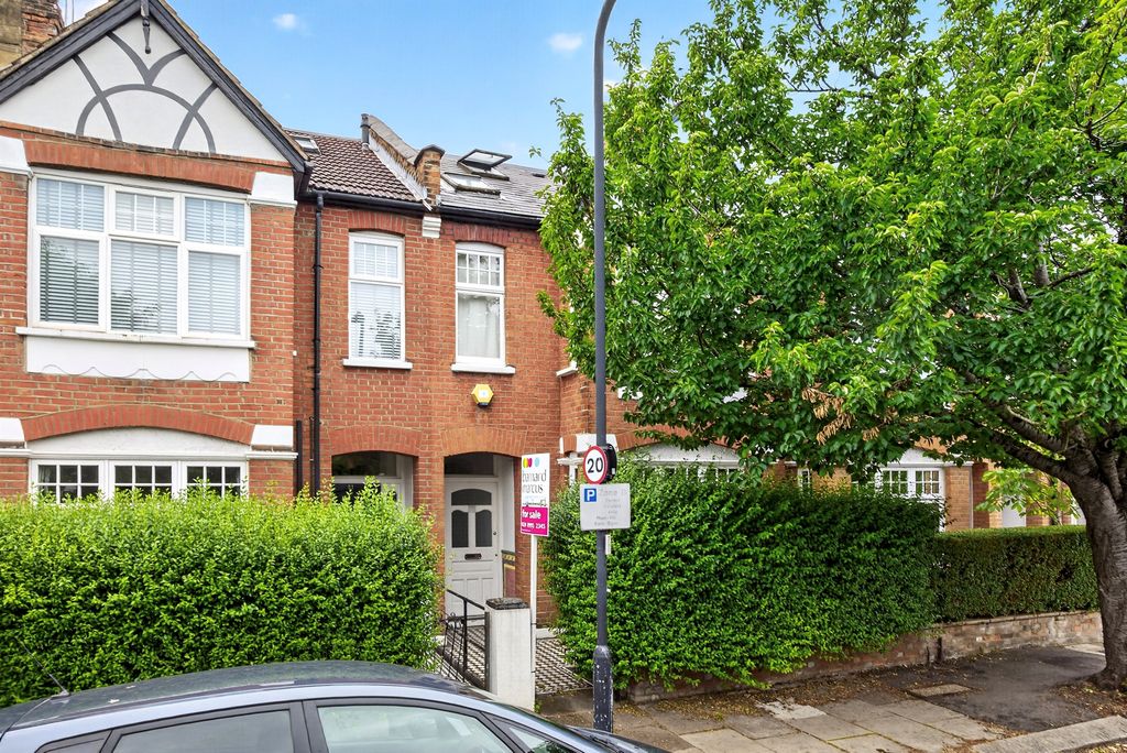 Property photo 1 of 18