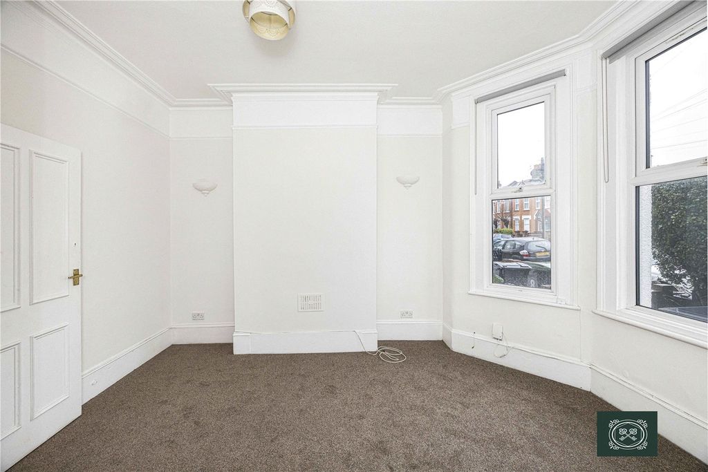 Property photo 3 of 13 Bedroom