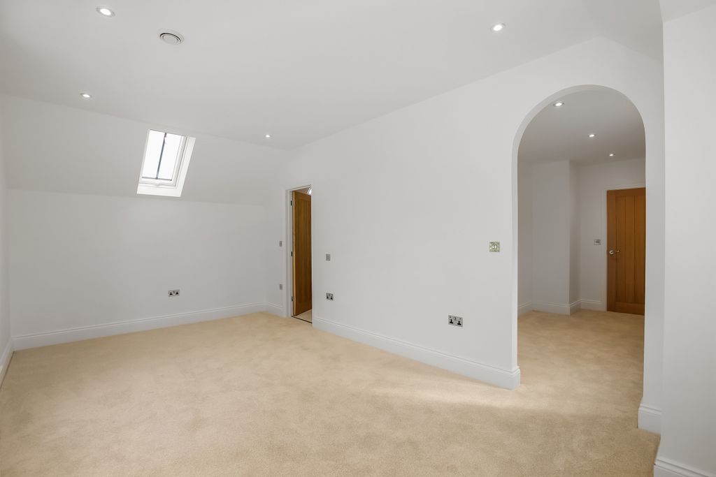 Property photo 2 of 15 B1