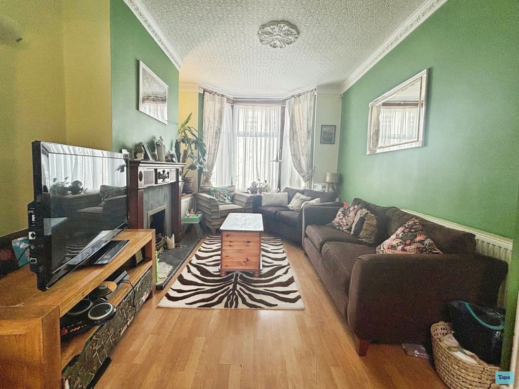 Property photo 3 of 20 3