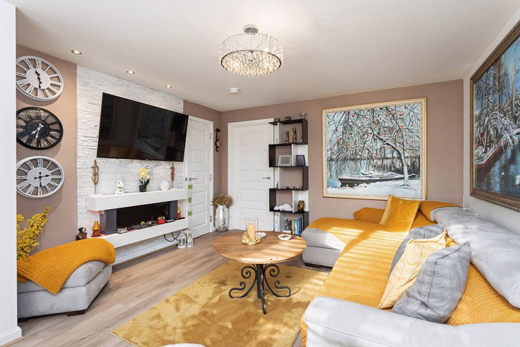 Property photo 3 of 21