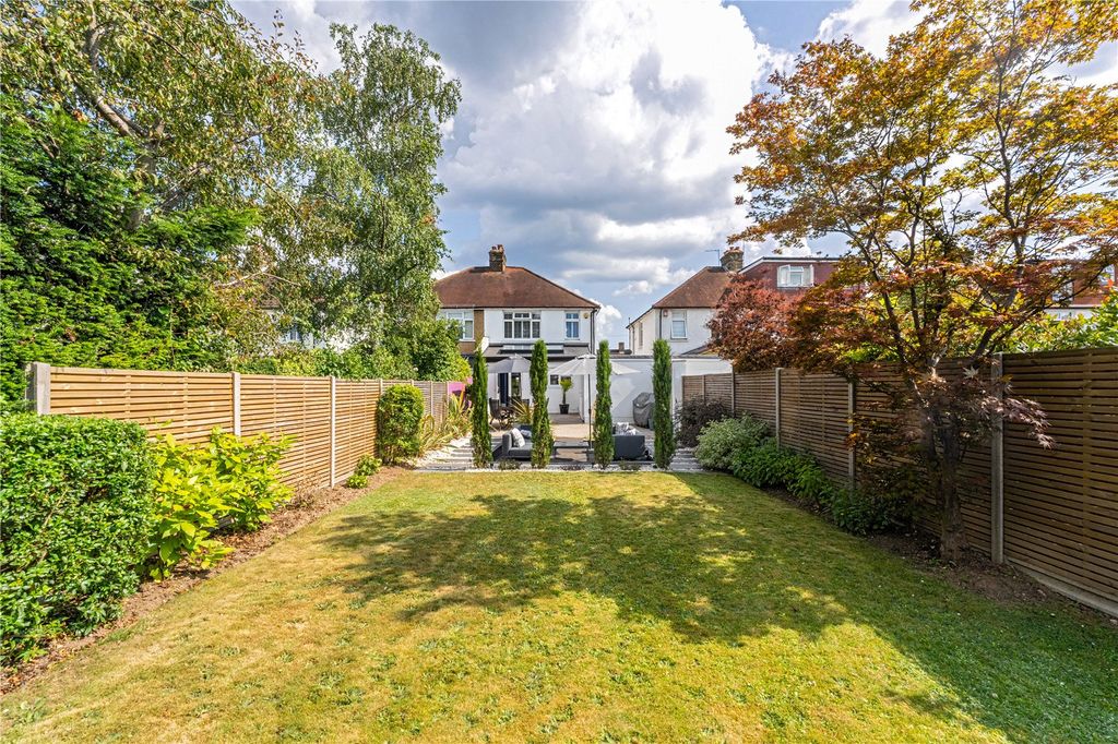 Property photo 2 of 11 Picture No. 13