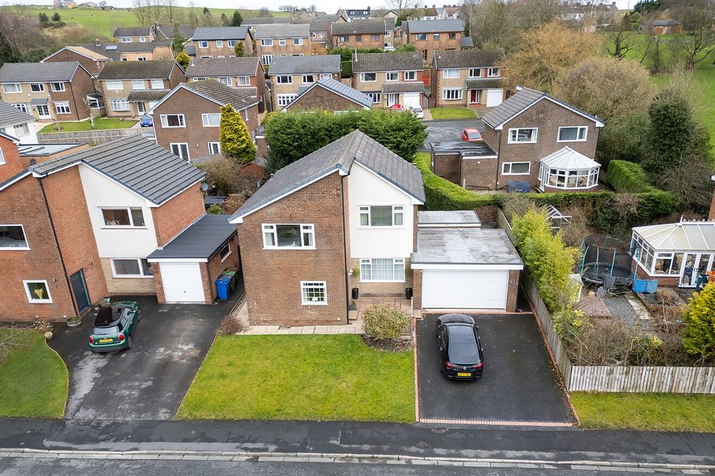 Property photo 1 of 28 4836840